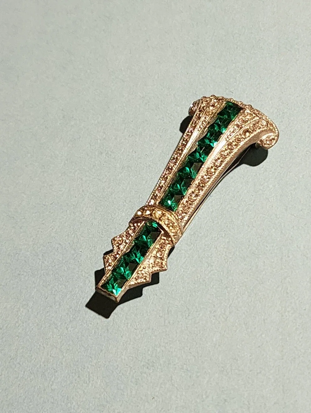 Vintage Art Deco Inspired Emerald Green Rhinestone Metal Dress Clip Brooch